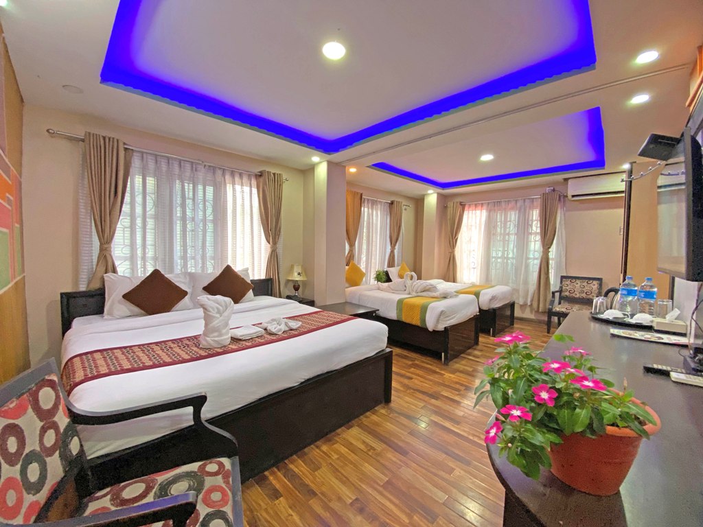 Deluxe Family Room